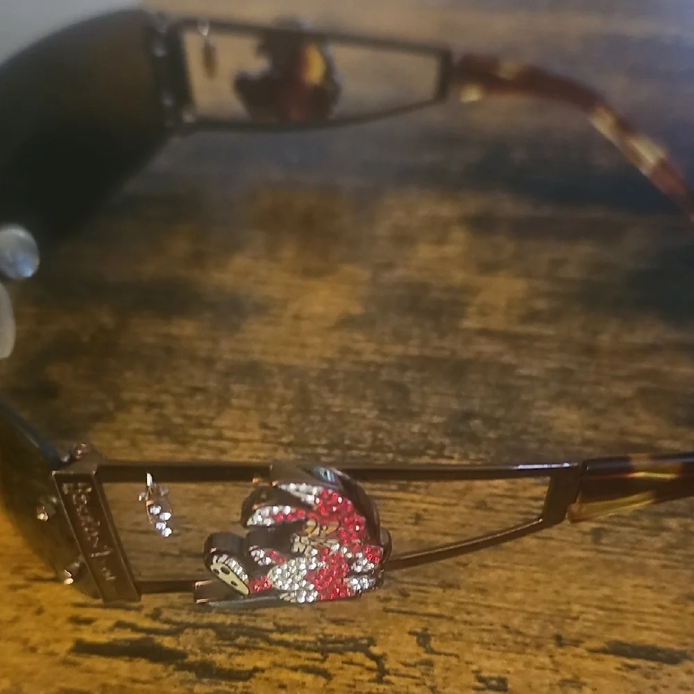 Ed Hardy Sunglasses with Black Frame and Silver Details - Picture 4 of 5
